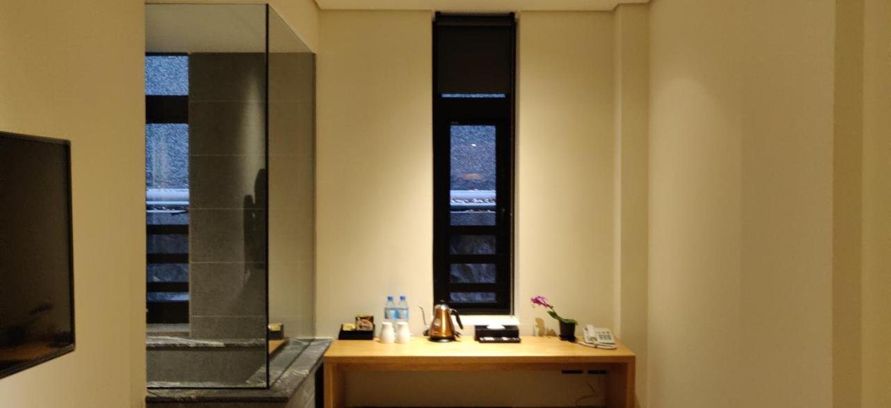 Water House Hotel Taipei Exterior photo