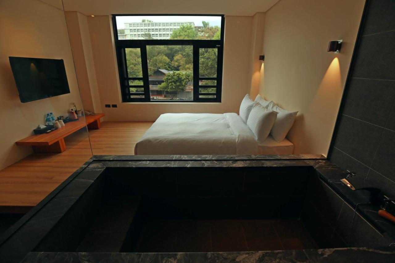 Water House Hotel Taipei Exterior photo