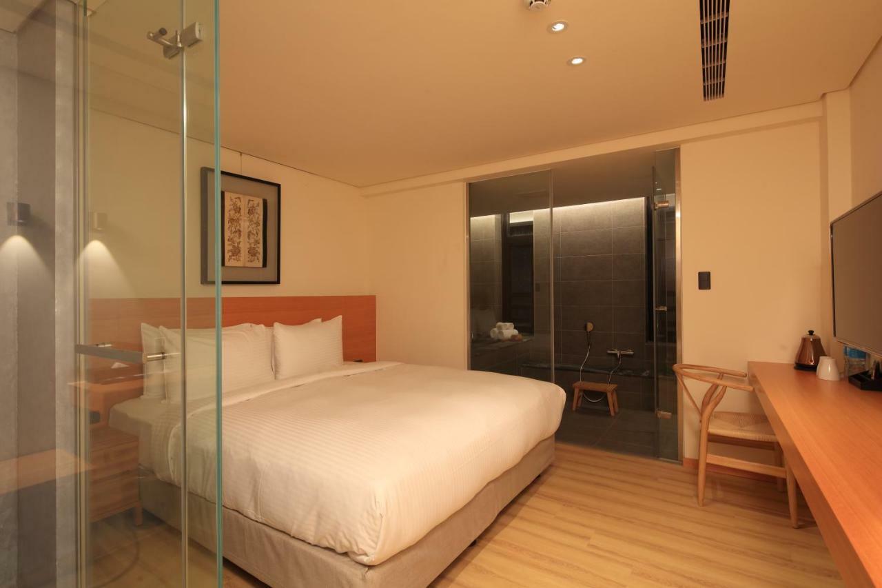Water House Hotel Taipei Exterior photo